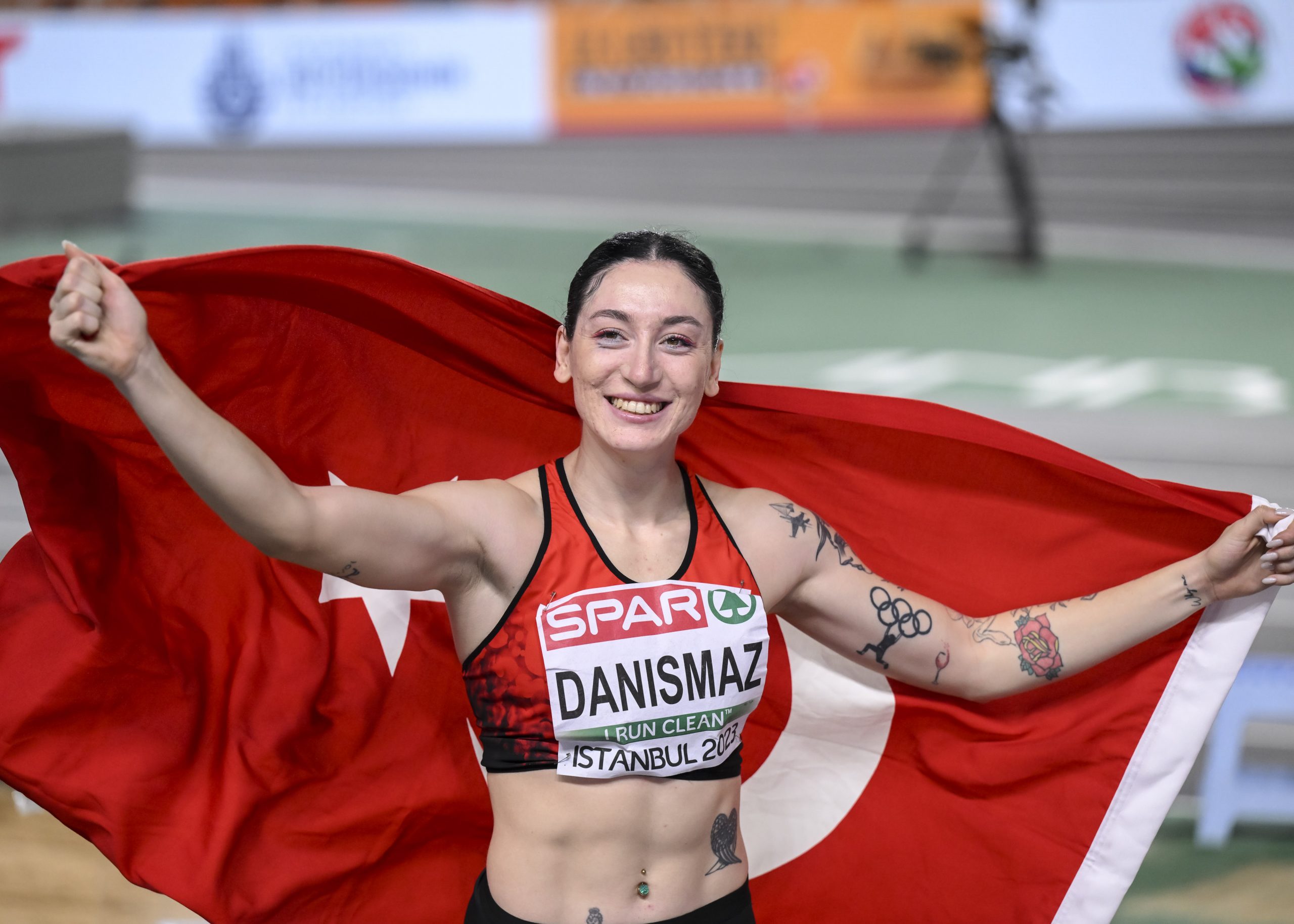 Tuğba Danışmaz'dan altın madalya