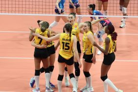 VakıfBank çeyrek finalde avantajı aldı