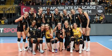 VakıfBank kupada yarı finalde