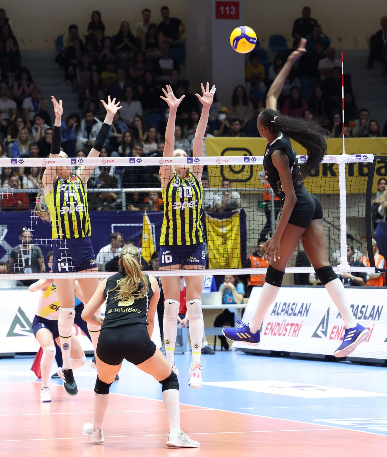 Kupa Voley’de şampiyon VakıfBank! (3)