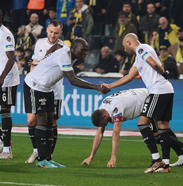 Vincent Aboubakar, Fenerbahçeli taraftarlardan özür diledi
