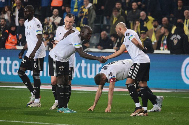 Vincent Aboubakar, Fenerbahçeli taraftarlardan özür diledi