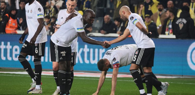 Vincent Aboubakar, Fenerbahçeli taraftarlardan özür diledi