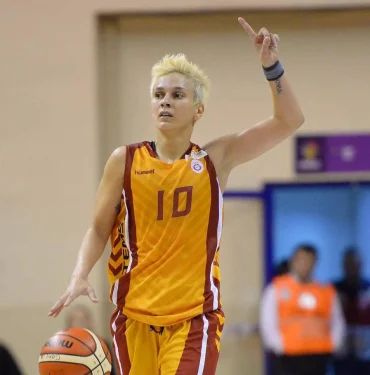 Işıl Alben kariyerini noktaladı