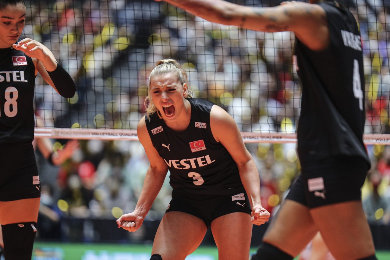 Türkiye Kadın Voleybol Milli Takımı Paris Olimpiyatlarında Türkiye Kadın Voleybol Milli Takımı Paris Olimpiyatlarında