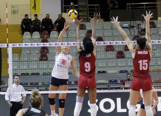 Kadınlar AXA Sigorta Kupa Voley’de 2.Gün Sona Erdi