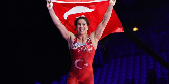 ÖZEL | Yasemin Adar, gülleden, güreşe neden geçti?