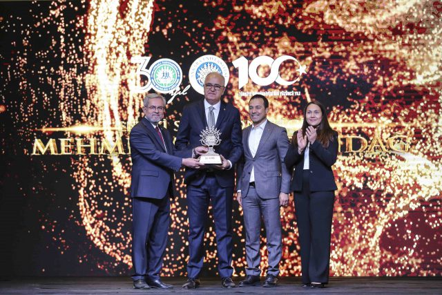 Türk Voleybolu'na 2 ödül birden