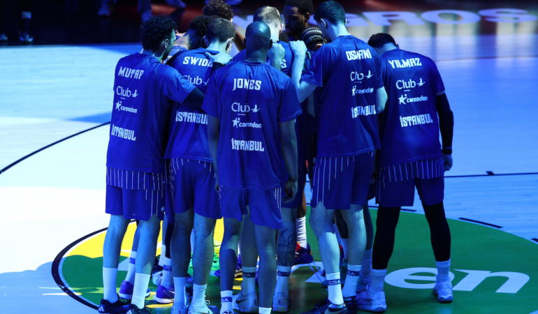 Anadolu Efes - FC Barcelona maçına hazır