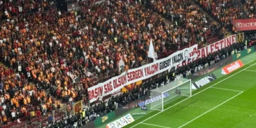 Sergen Yalçın'a destek pankartı